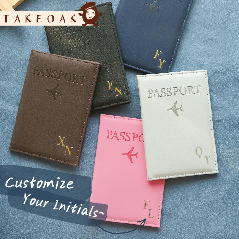 Travel Accessories Hong Kong - Personalisierte Maßgefertigte Zwei-Initialen-Heißprägung Reisepasshülle Geprägter Flugzeug-Leder-Reisepasshalter