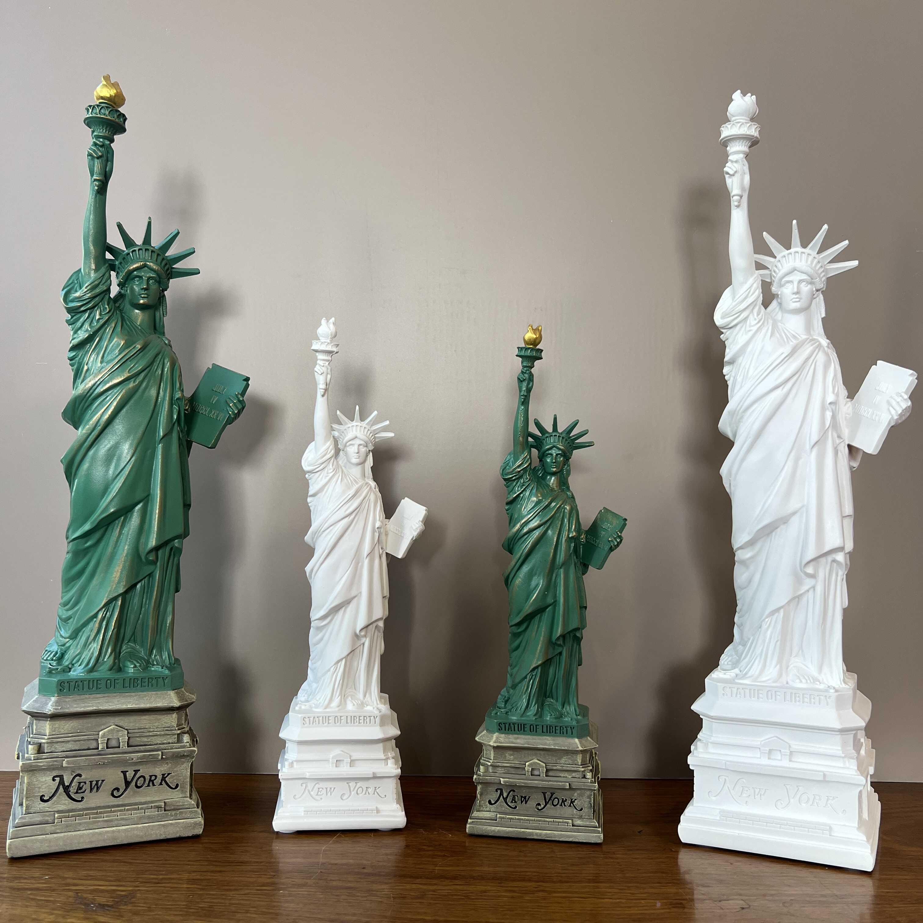 YuryFvna Freiheitsstatue, Mode – Travel Accessories New York Bewertung und Preis