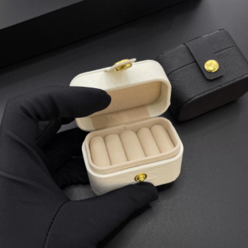 Tragbare Schmuckbox aus Leder  – Travel Accessories Jewelry Bewertung und Preis